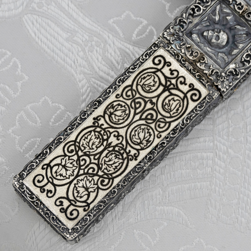 2.7.0949лр Крест Напрестольный латунный в серебрении фото 4