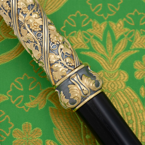 2.7.2800лрч Посох латунный с красными камнями и патинированием фото 4