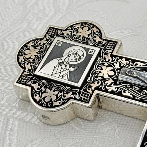 2.7.3045лэ Крест напрестольный латунный с эмалью фото 9