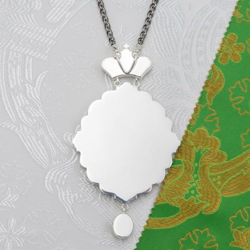 2.7.2745лр-2/1лр Панагия латунная с голубыми камнями в серебрении фото 5 2.7.2745лр-2/1лр Панагия латунная с голубыми камнями в серебрении фото 5