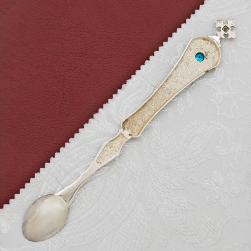 2.7.0783л Лжица латунная с голубыми камнями в серебрении фото 4